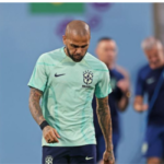 Daniel Alves é detido