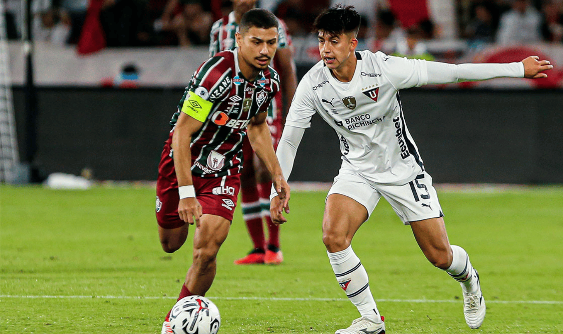 Fluminense x LDU (1)