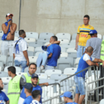 Confronto Entre Torcidas de Cruzeiro e Atlético-MG (1)