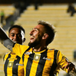 Grêmio perde do Strongest (1)