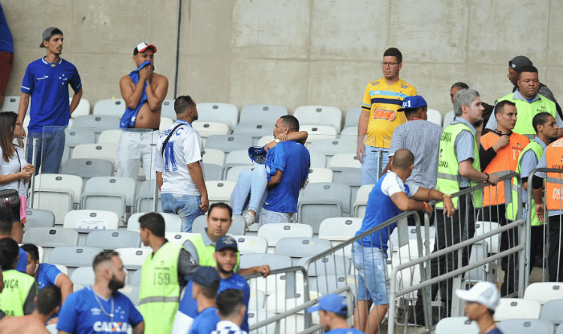 Confronto Entre Torcidas de Cruzeiro e Atlético-MG (1)